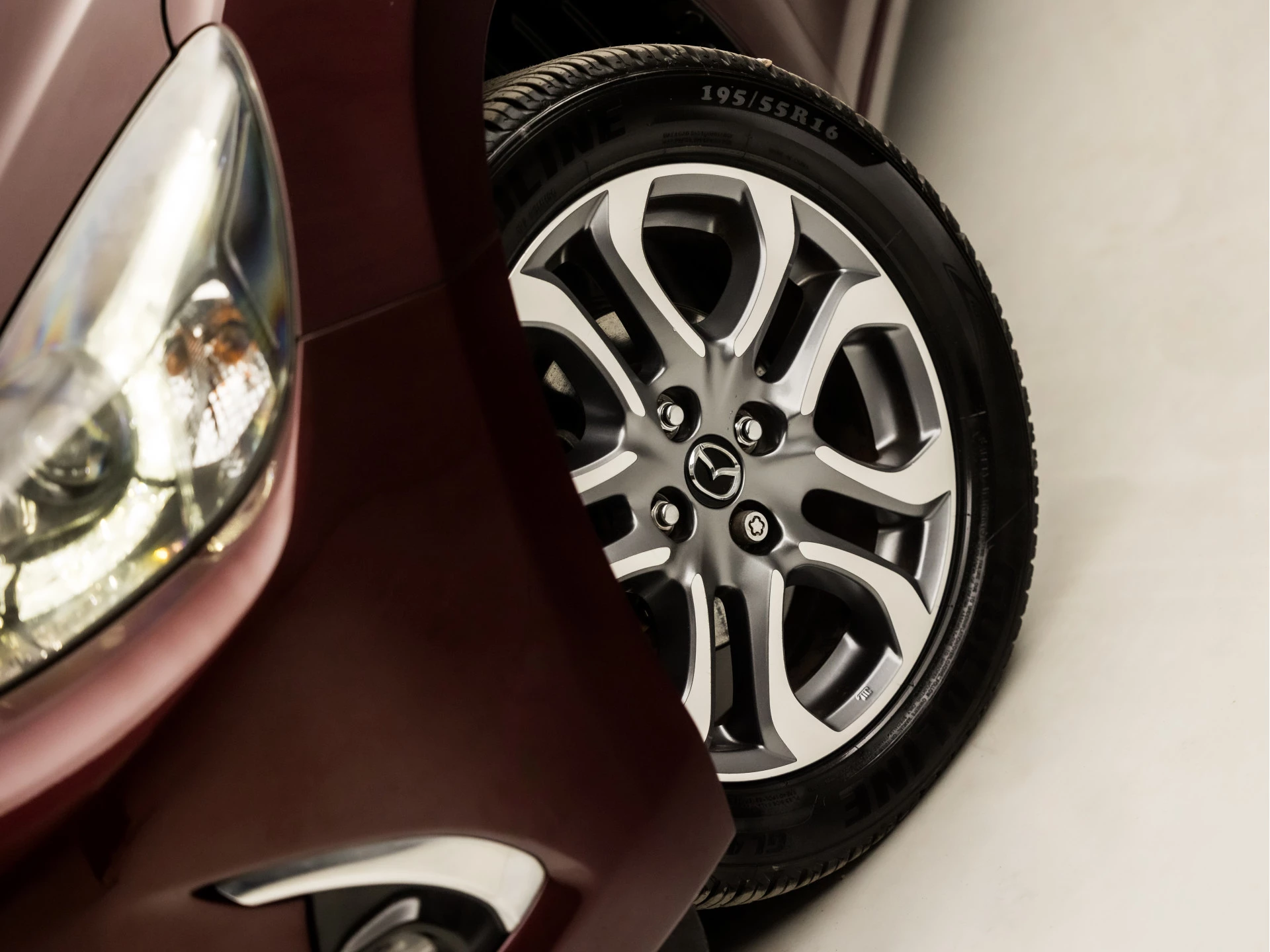 Hoofdafbeelding Mazda 2