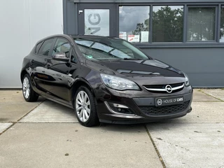 Opel Astra 1.4 Turbo Design Edition Clima Cruise PDC 140PK