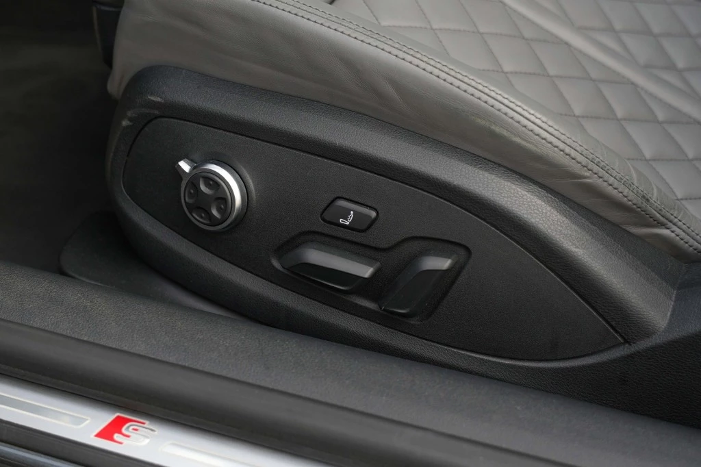 Hoofdafbeelding Audi S5
