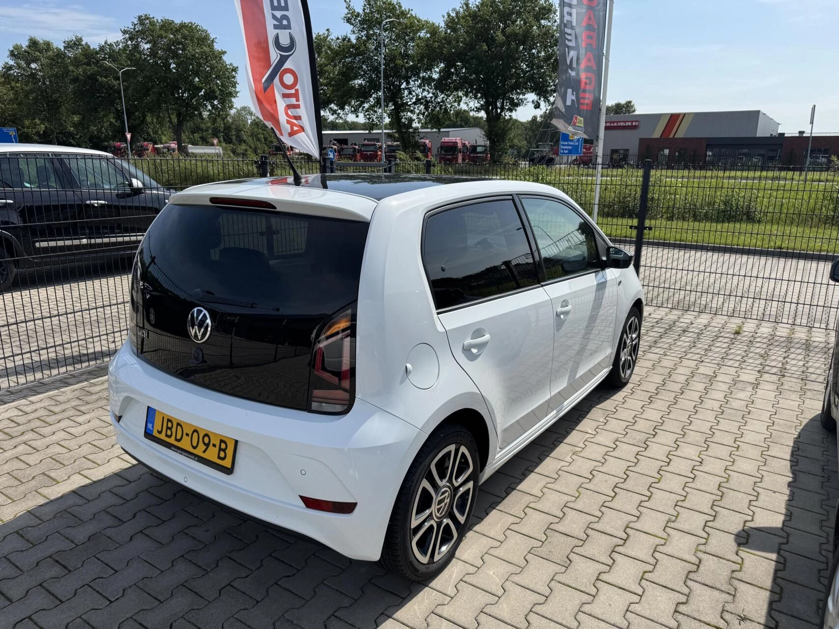 Hoofdafbeelding Volkswagen up!