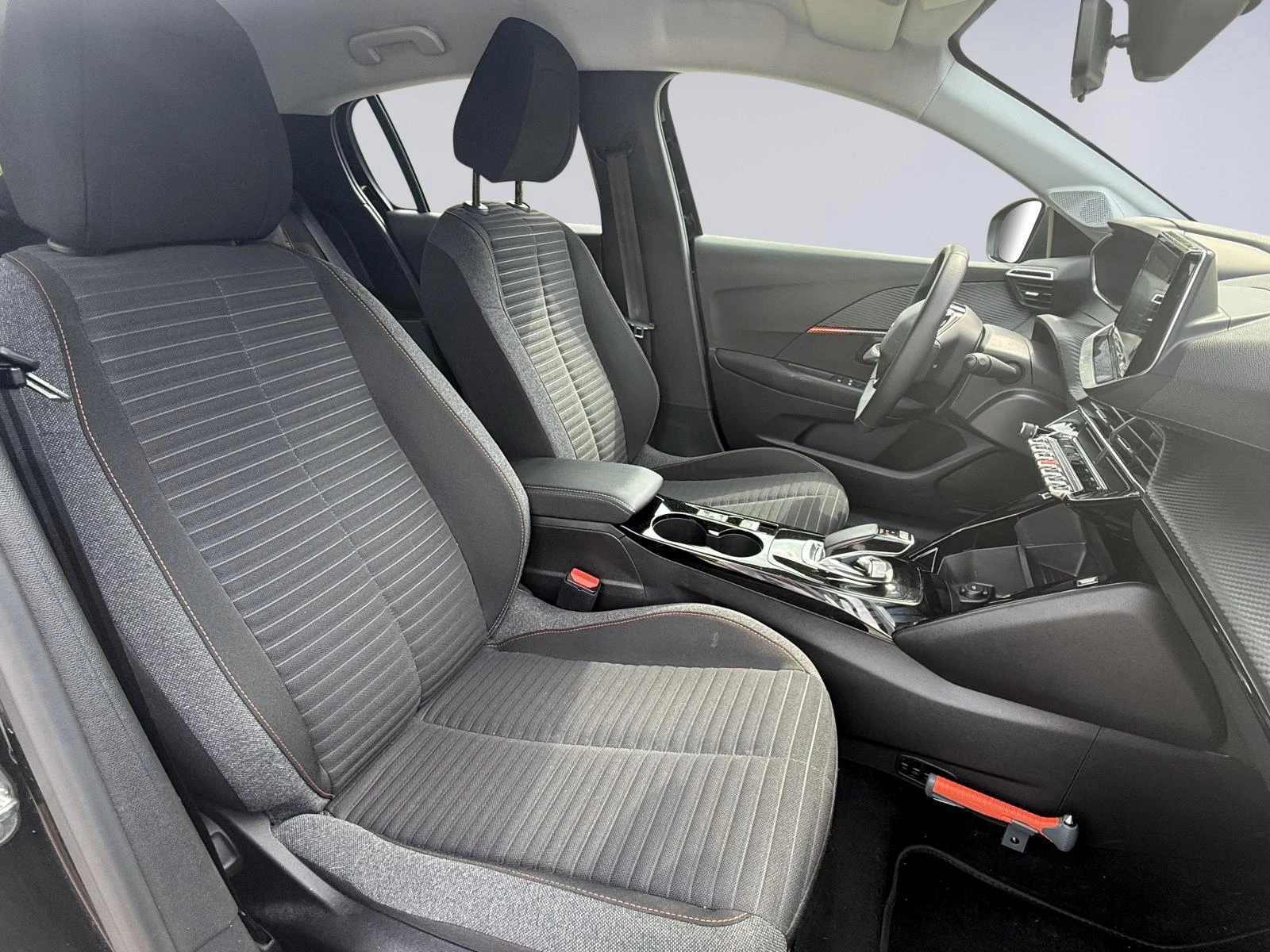 Hoofdafbeelding Peugeot e-208