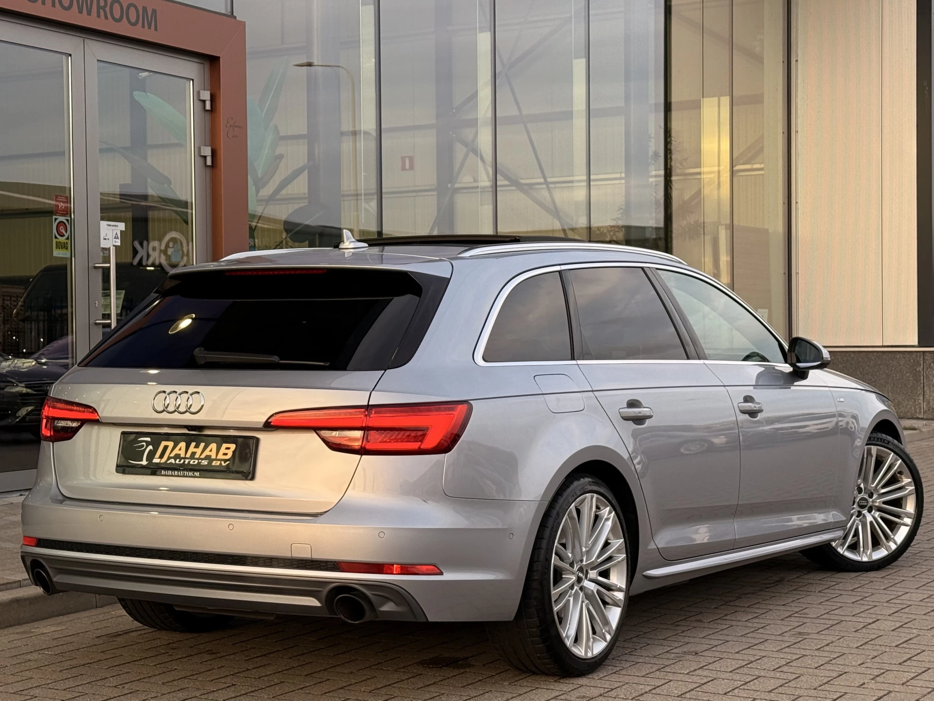 Hoofdafbeelding Audi A4