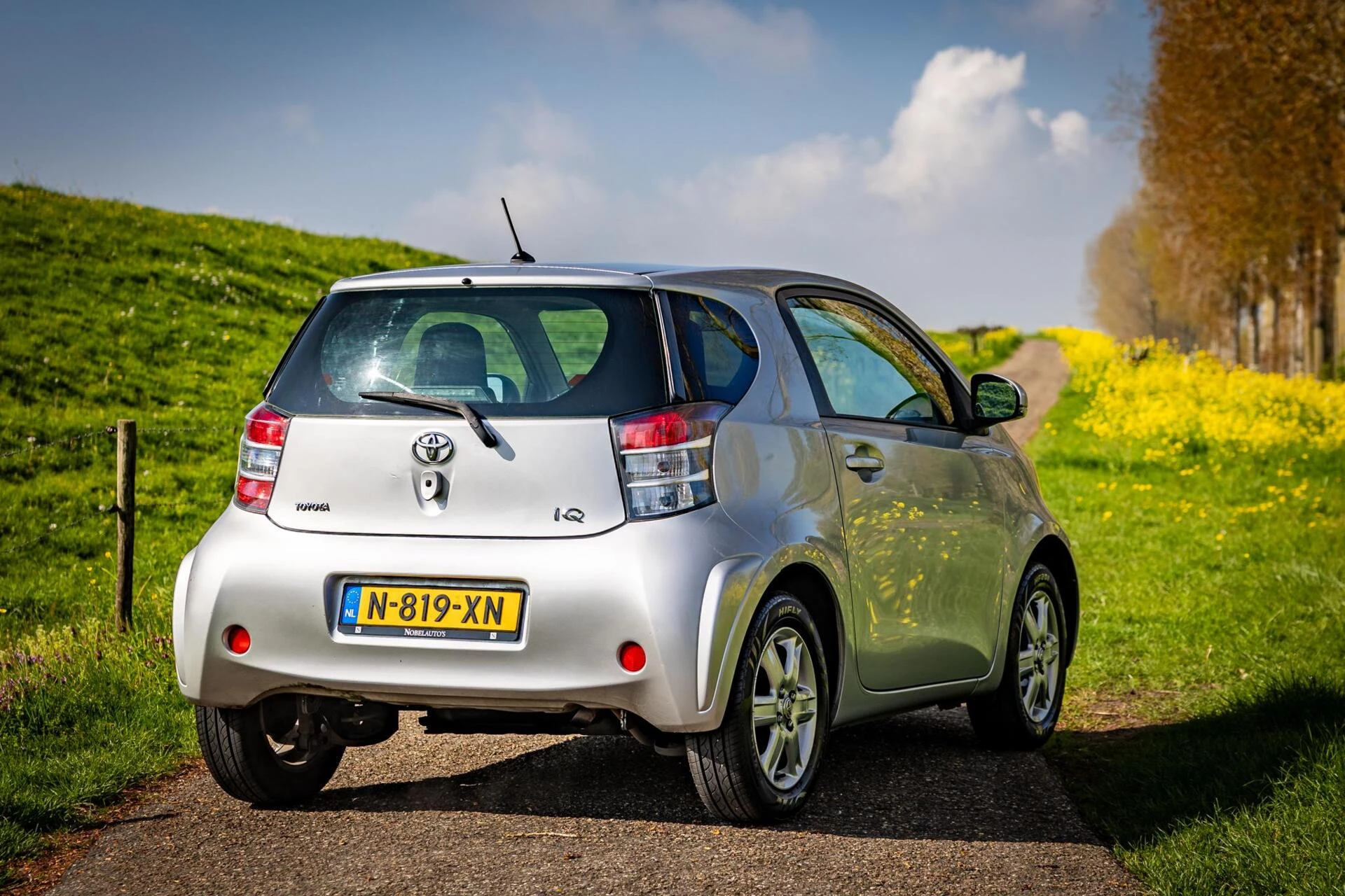 Hoofdafbeelding Toyota iQ