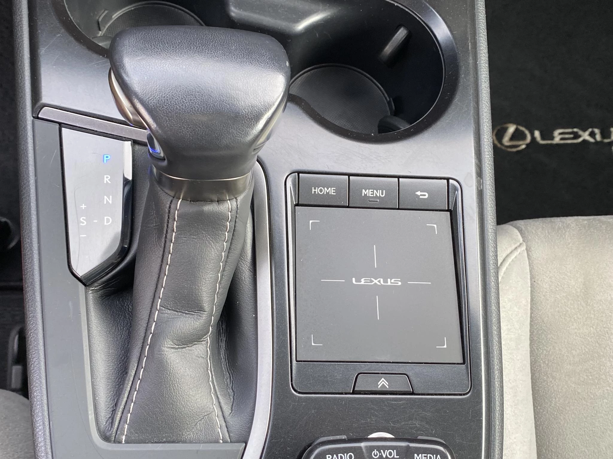 Hoofdafbeelding Lexus UX
