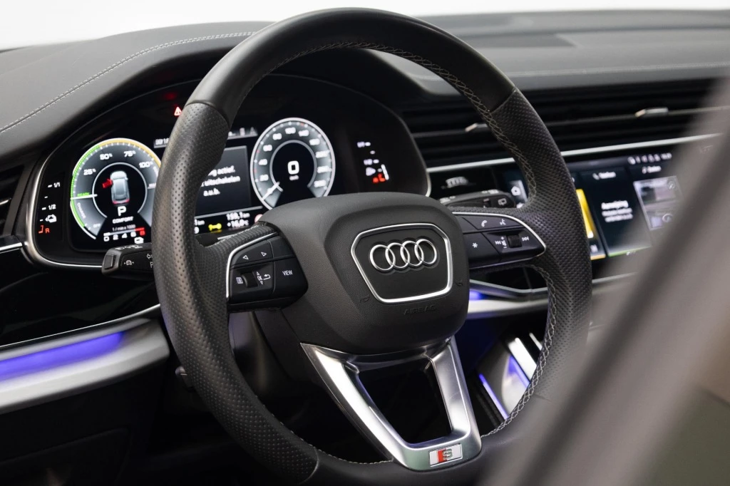 Hoofdafbeelding Audi Q8