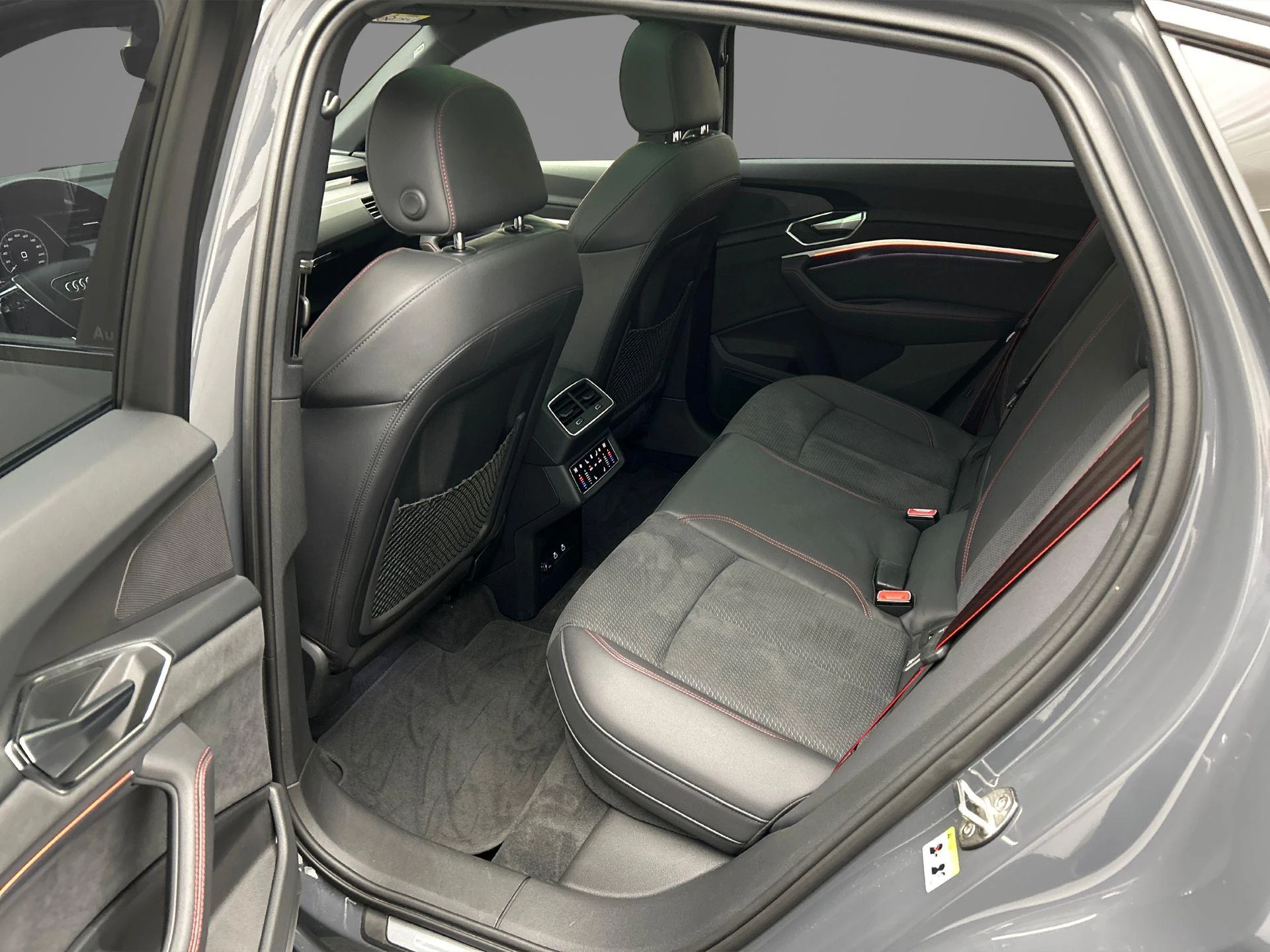 Hoofdafbeelding Audi Q8 Sportback e-tron