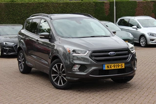 Ford Kuga 1.5 EcoBoost ST Line 150pk / Panoramadak / Camera / Leder&Alcantara / CarPlay / Keyless / 18'' / Navigatie / DAB / Stoel+Stuurverwarming / Cruise Control