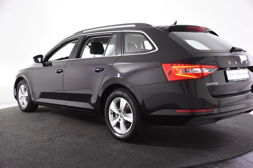 Hoofdafbeelding Škoda Superb