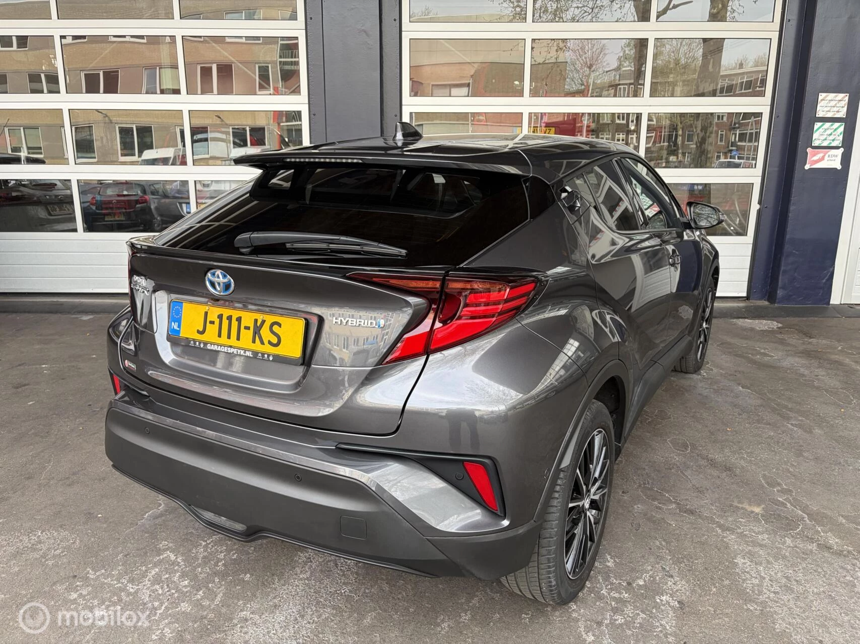 Hoofdafbeelding Toyota C-HR