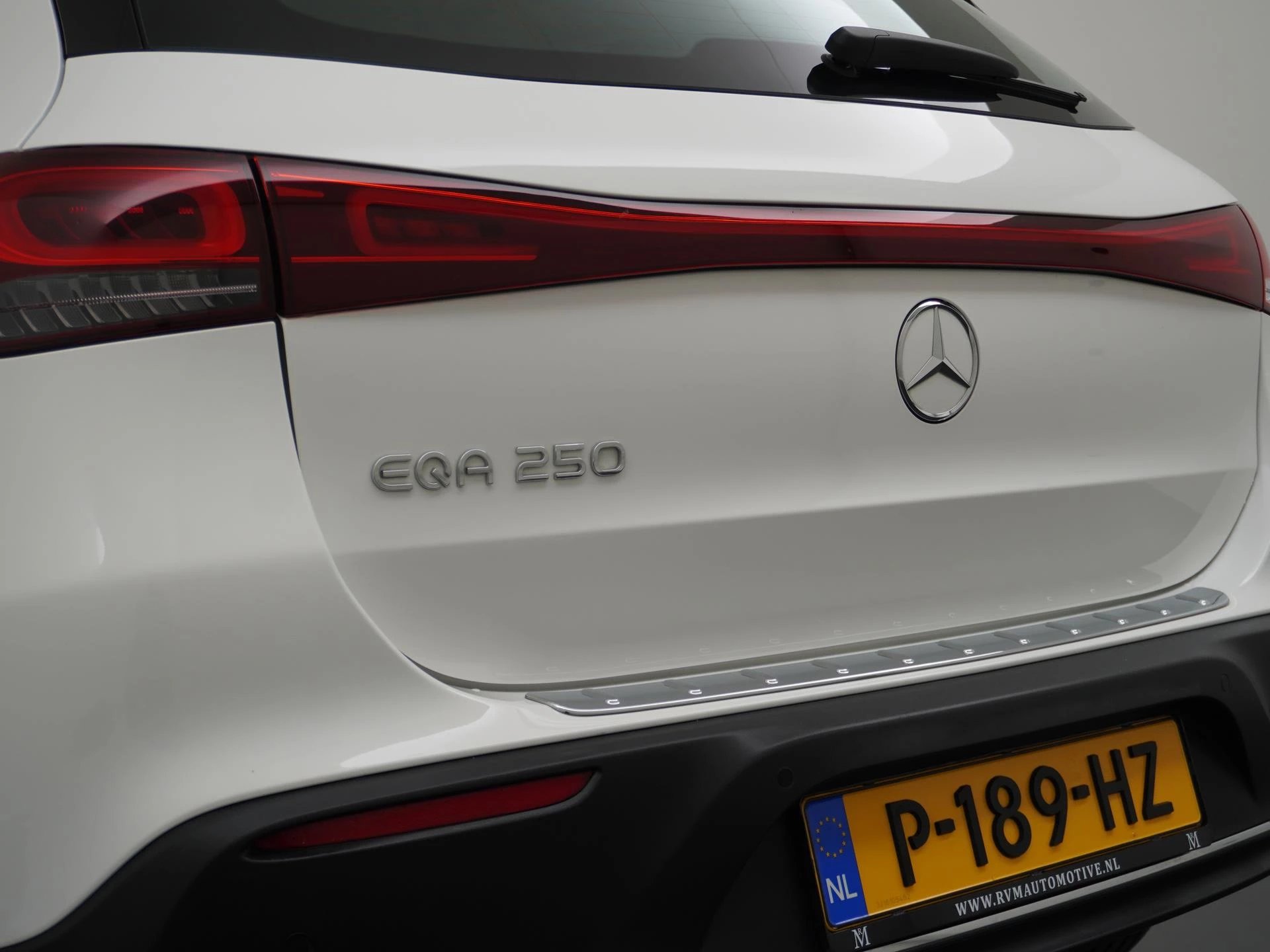 Hoofdafbeelding Mercedes-Benz EQA