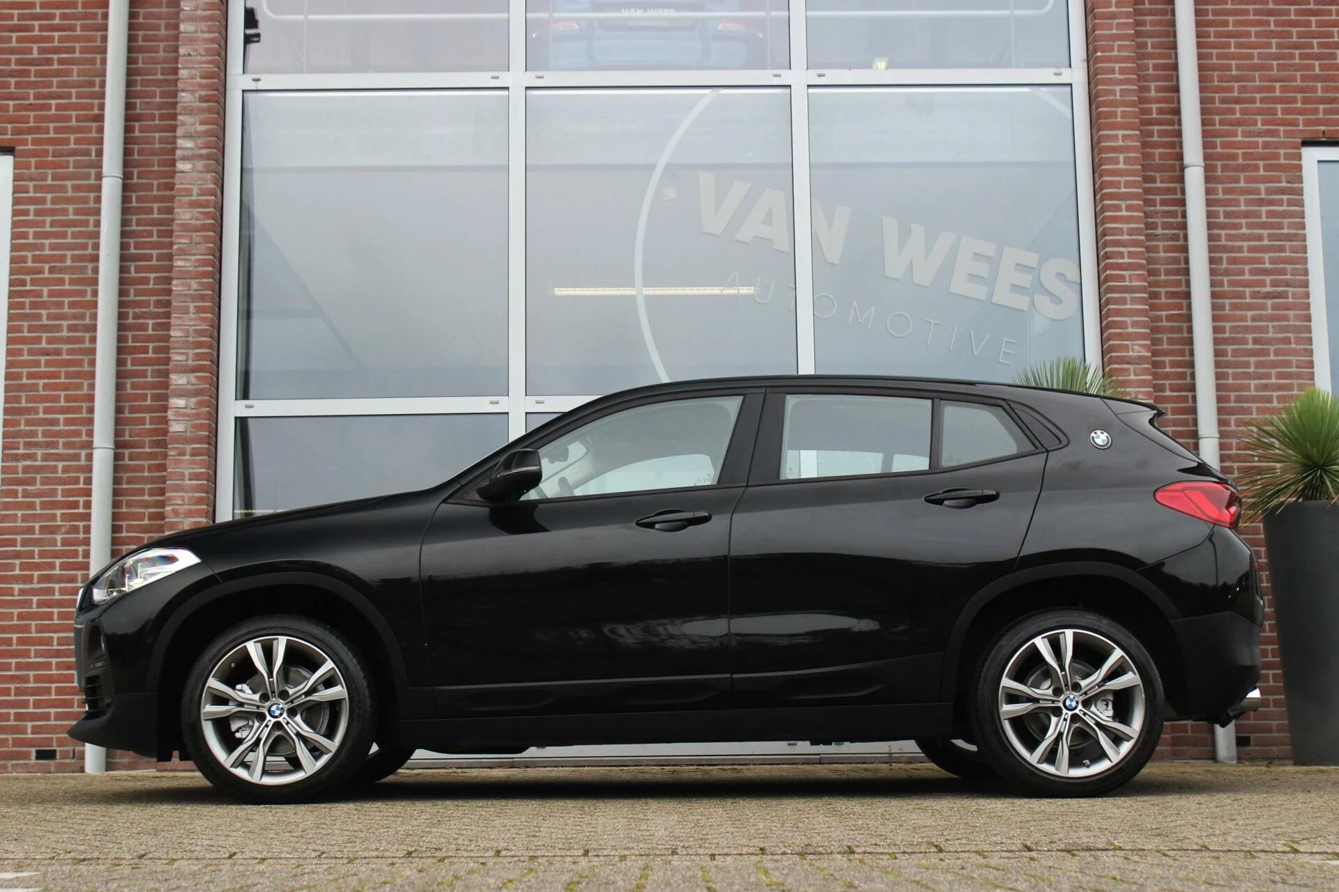 Hoofdafbeelding BMW X2