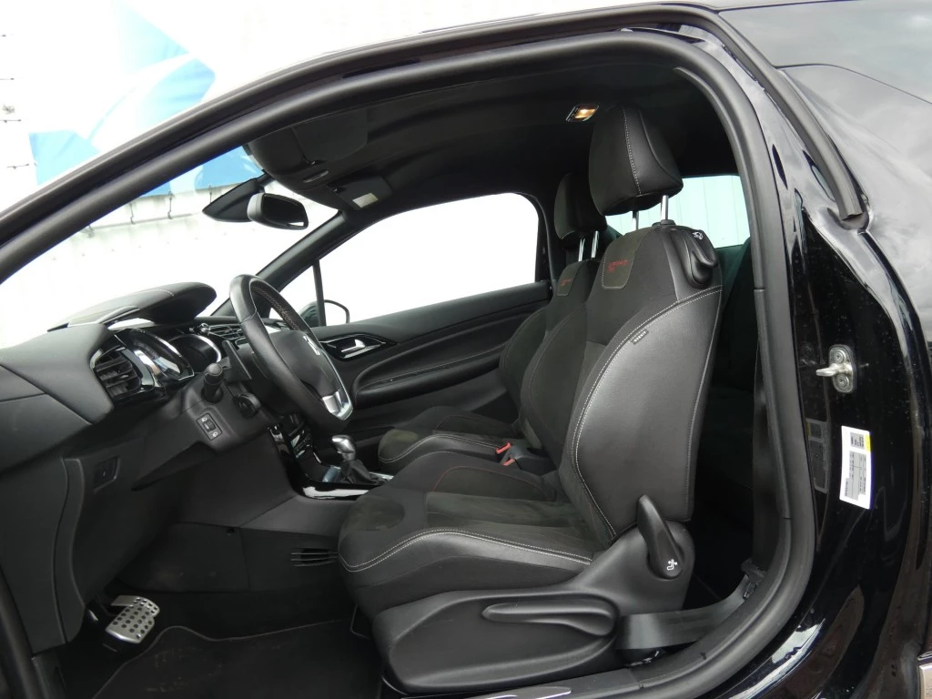 Hoofdafbeelding DS DS 3