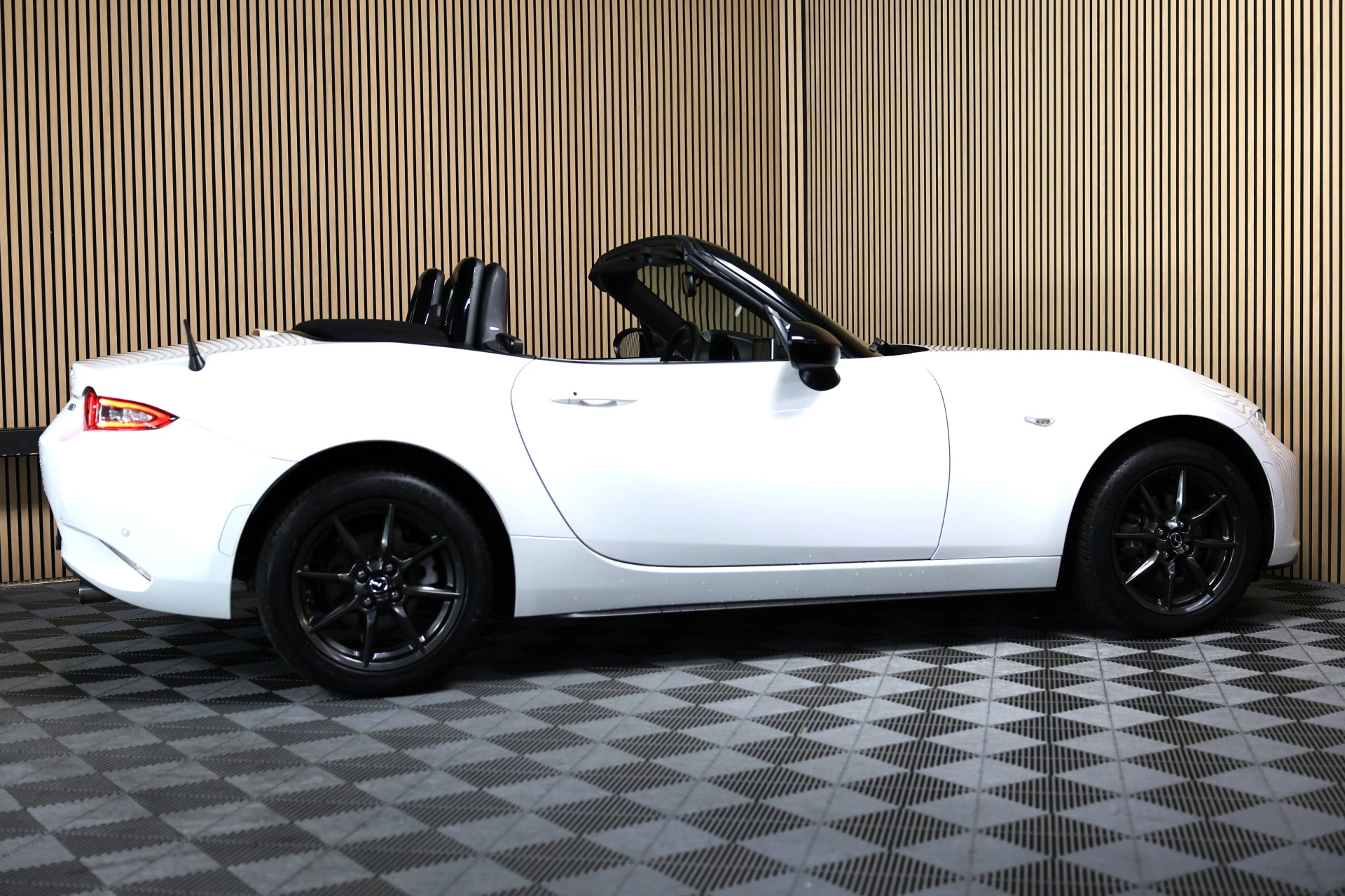 Hoofdafbeelding Mazda MX-5