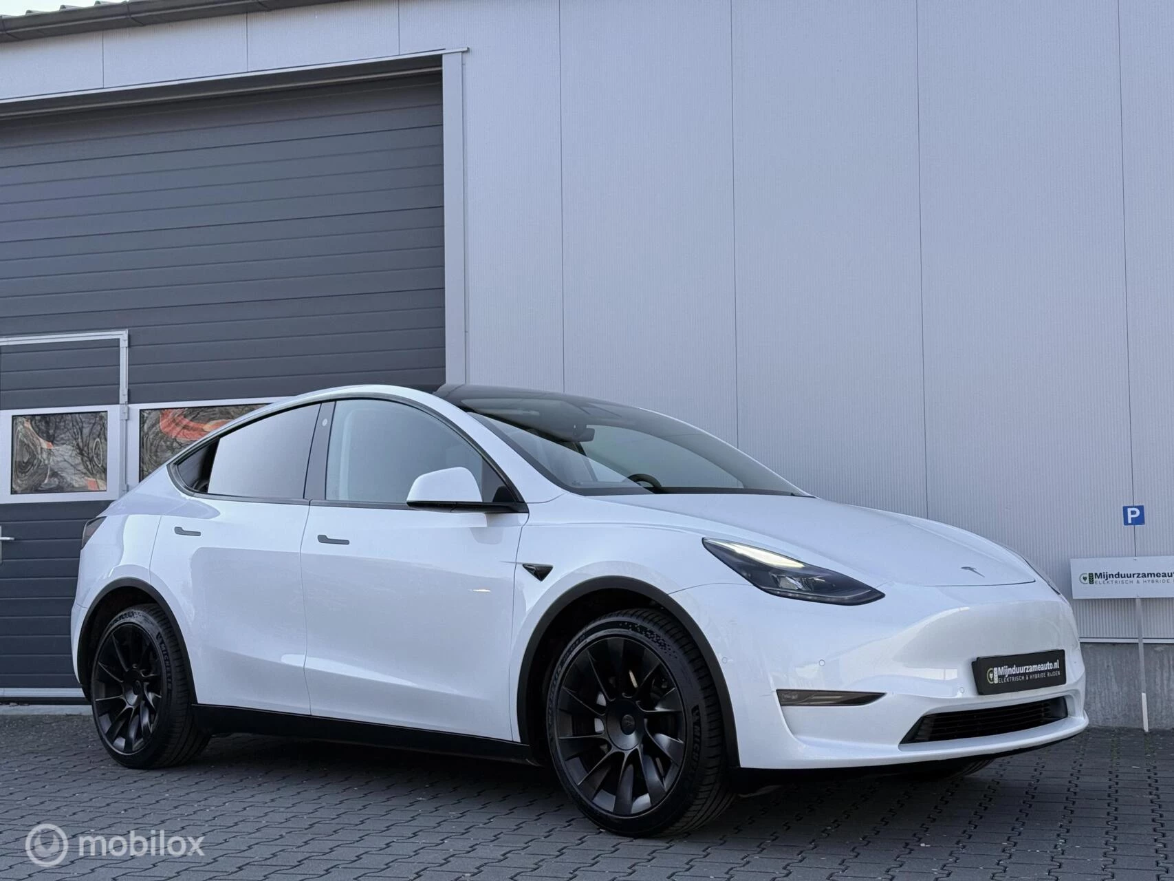 Hoofdafbeelding Tesla Model Y