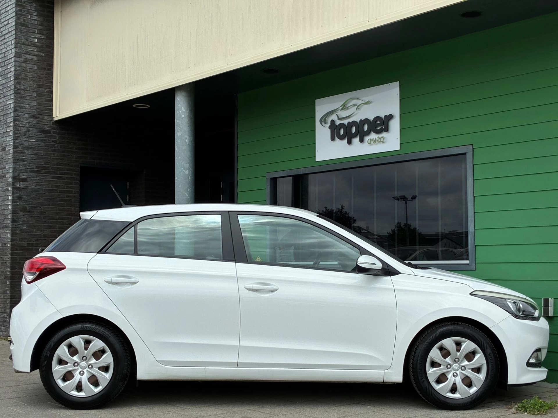 Hoofdafbeelding Hyundai i20