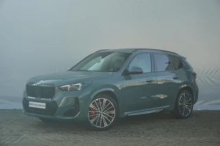 BMW X1 xDrive23i M Sport Pro | Trekhaak / Schuif-kanteldak / Elektrische Stoelen / Harman Kardon / Head-Up Display / Massagefunctie