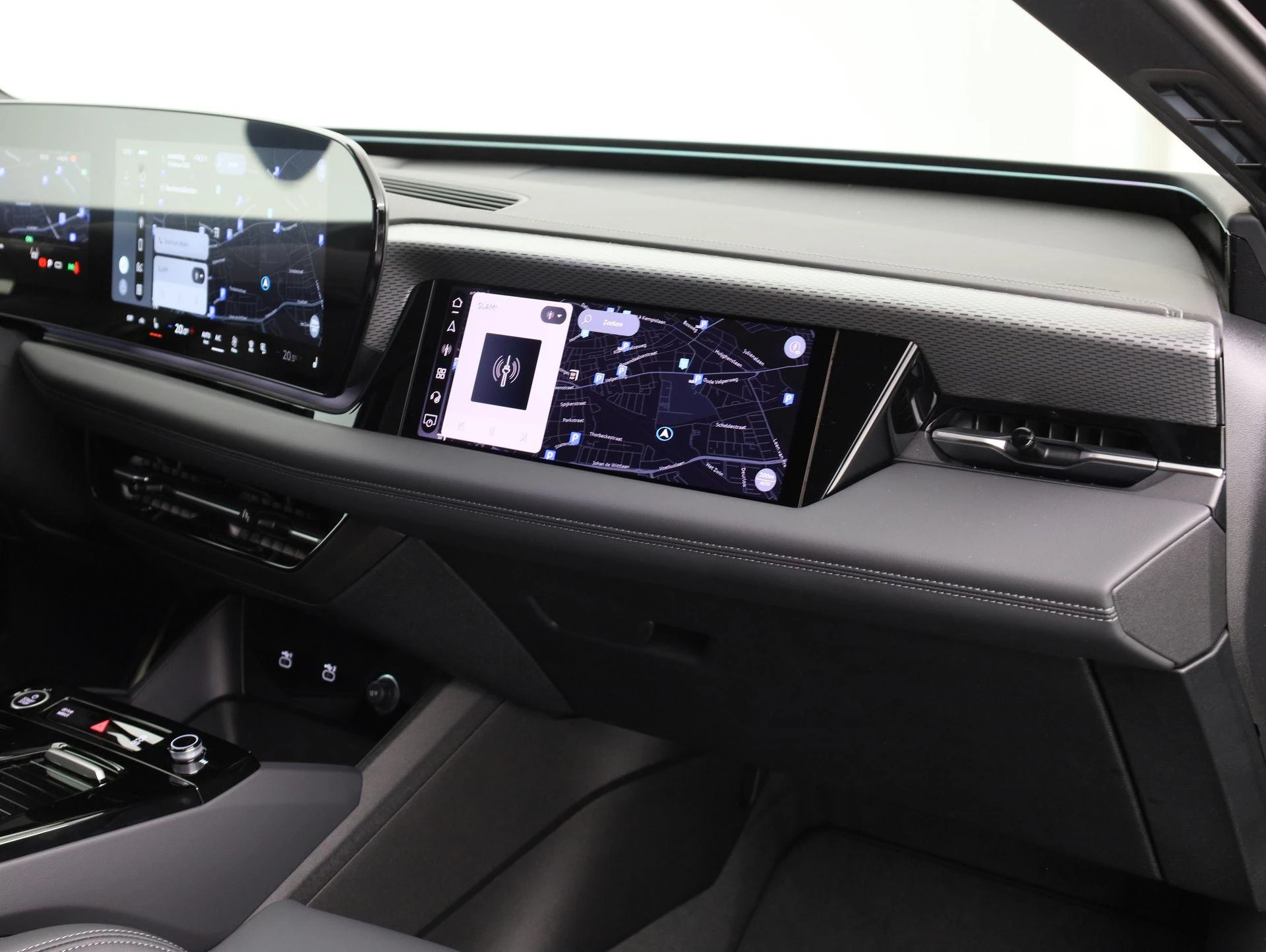 Hoofdafbeelding Audi A6 Avant e-tron