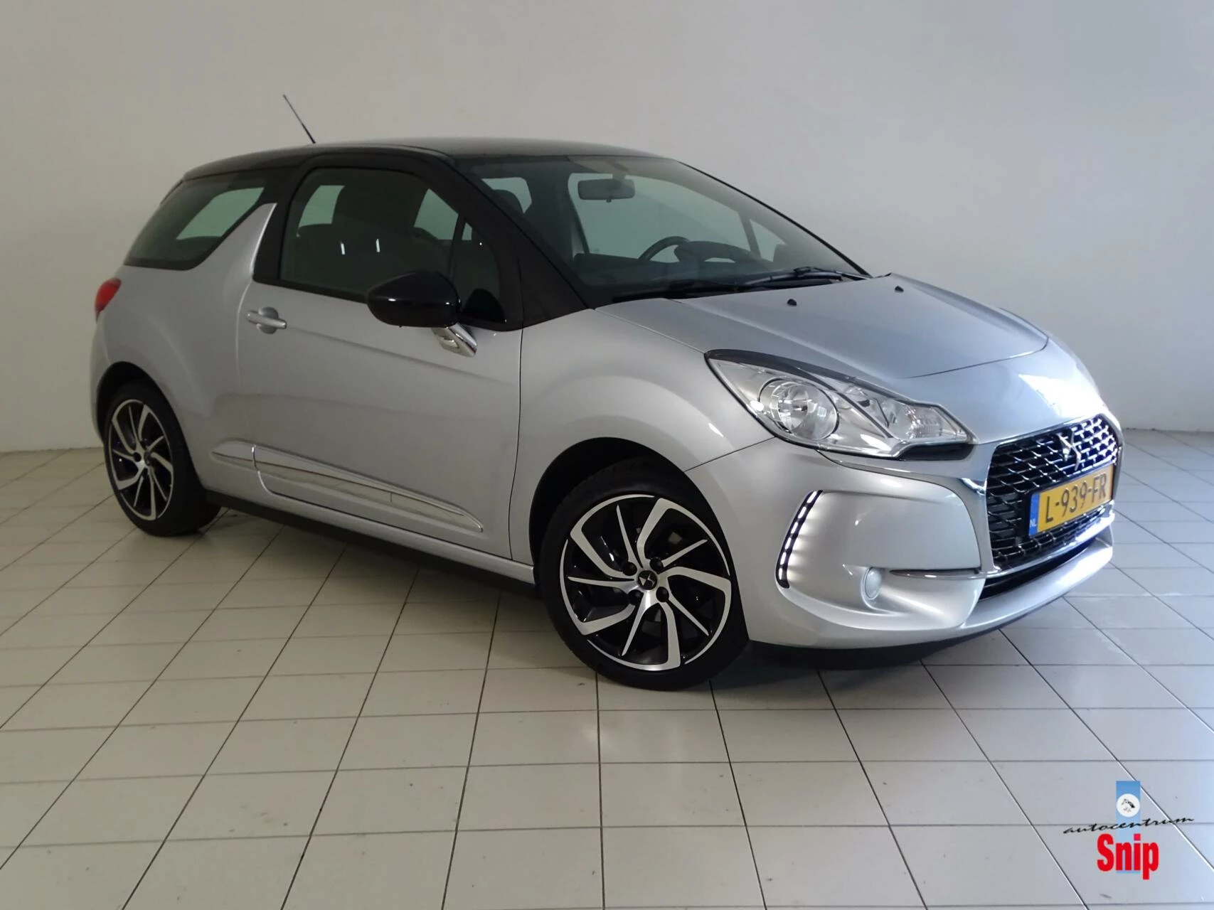 Hoofdafbeelding DS DS 3