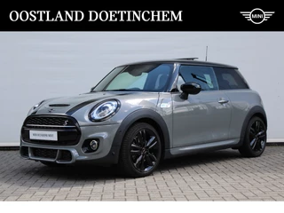 MINI Cooper S Hatchback Hammersmith JCW Automaat / Panoramadak / Achteruitrijcamera / JCW Sport stoel / Stoelverwarming / Comfort Access / LED / Harman-Kardon