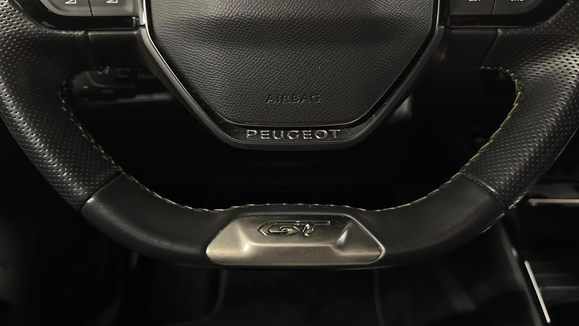 Hoofdafbeelding Peugeot e-2008