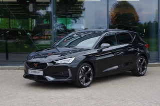 Hoofdafbeelding CUPRA Leon CUPRA Leon 1.4 e-Hybrid 204 PK VZ Adrenaline PHEV, Stoelverwarming, Kuipstoelen, Carplay, Sfeerverlichting