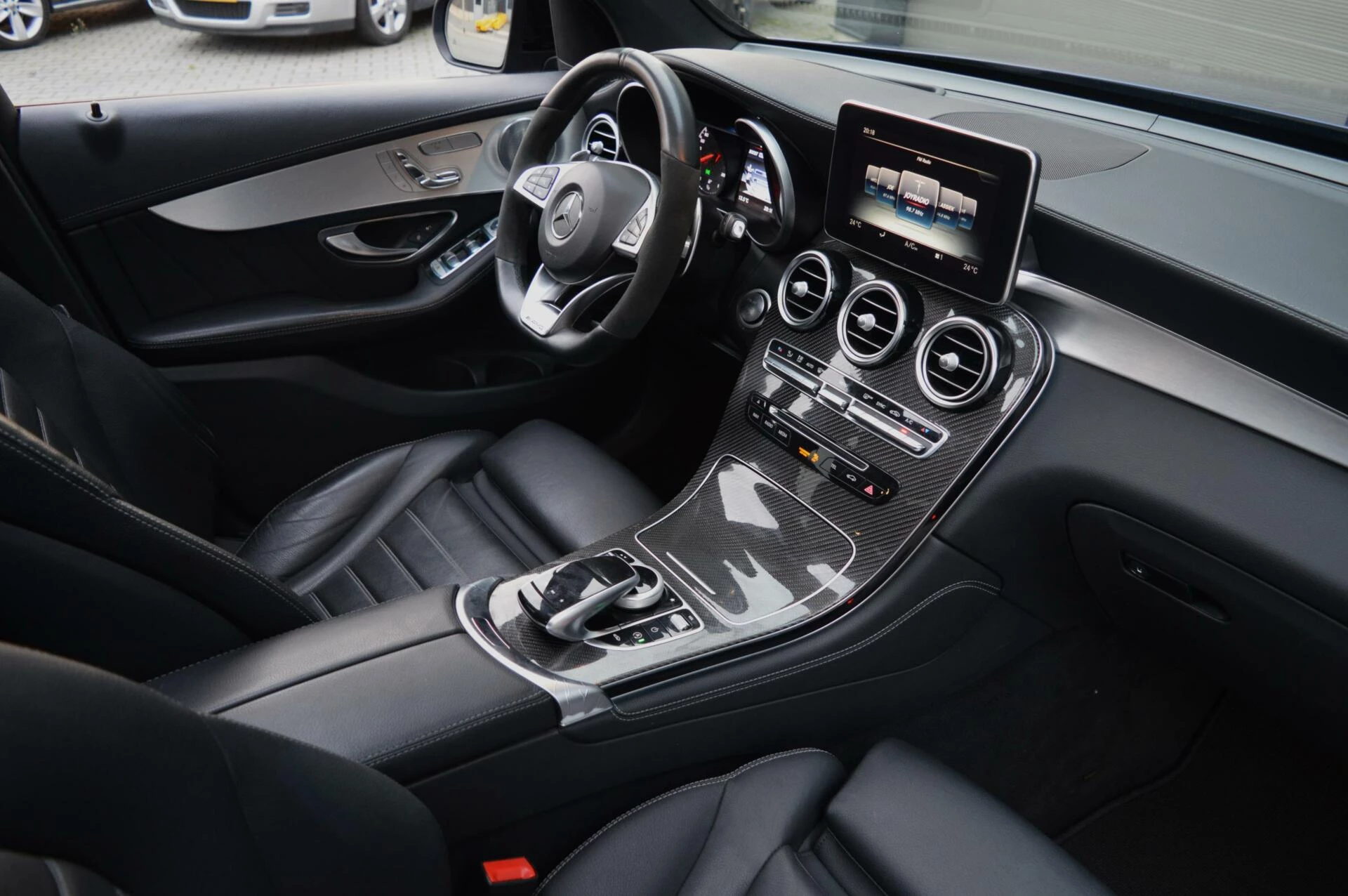 Hoofdafbeelding Mercedes-Benz GLC