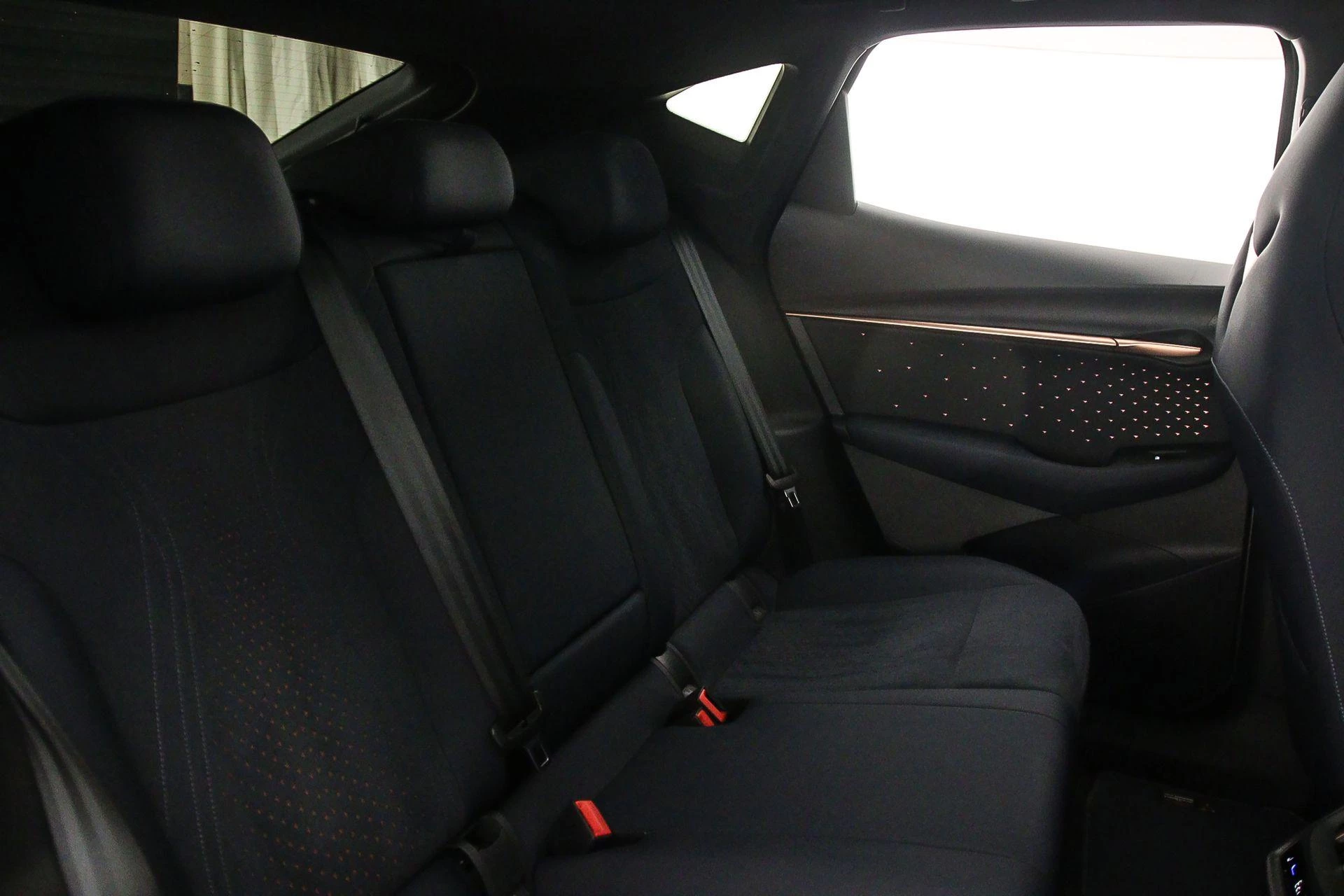 Hoofdafbeelding CUPRA Tavascan