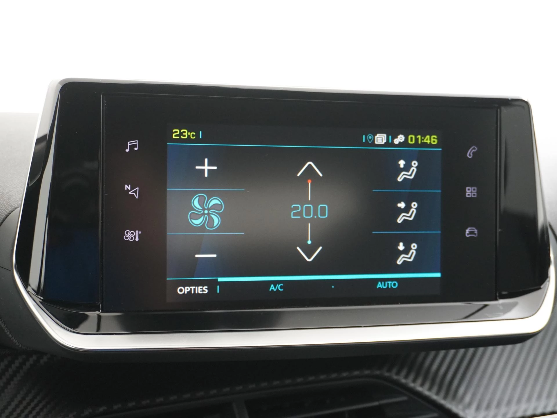 Hoofdafbeelding Peugeot e-2008