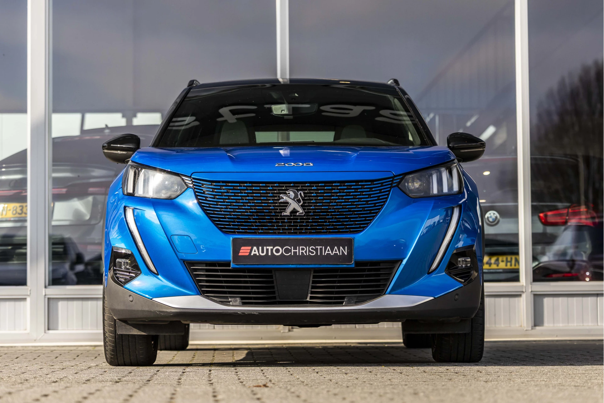 Hoofdafbeelding Peugeot e-2008