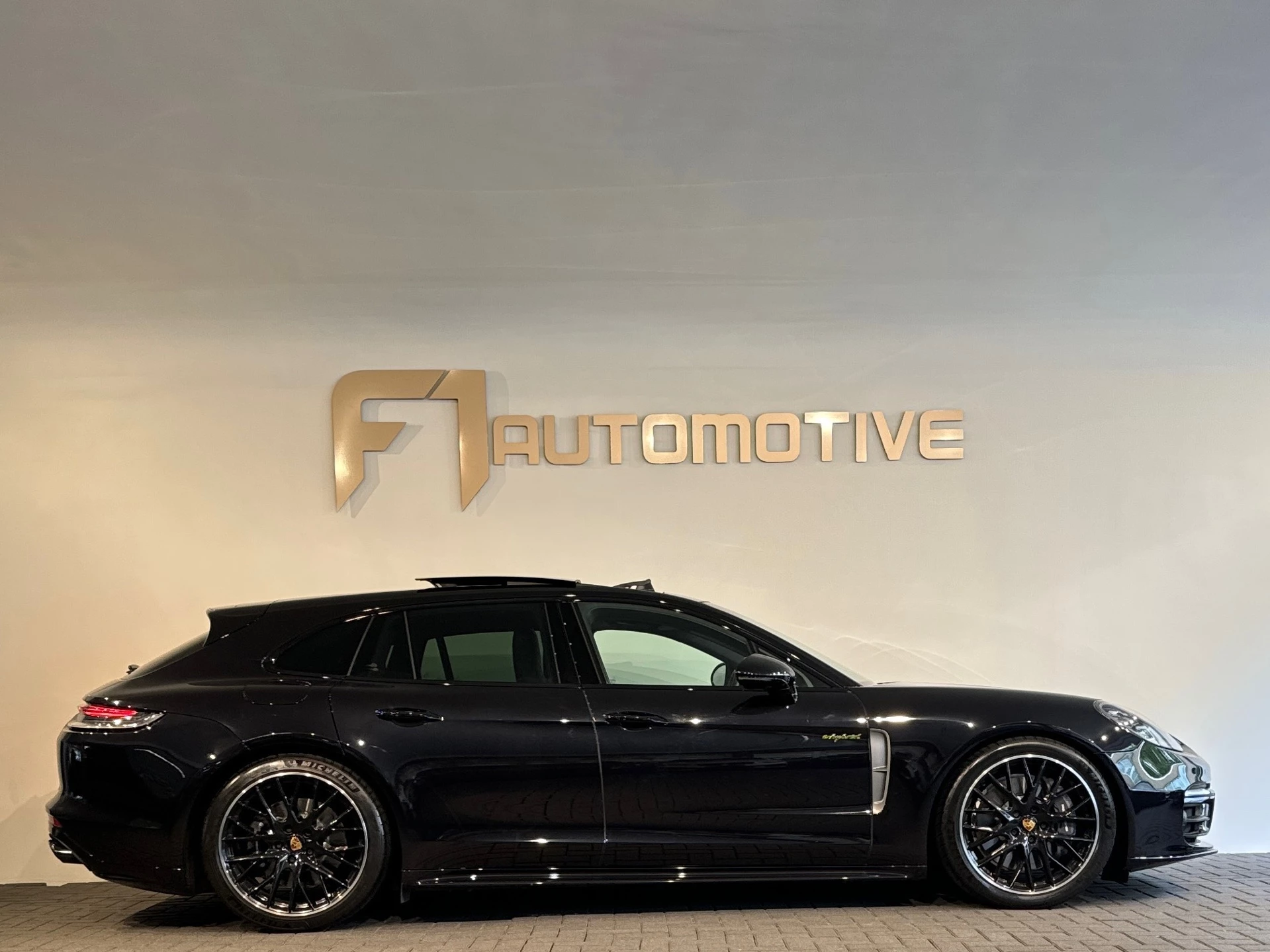 Hoofdafbeelding Porsche Panamera