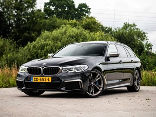 BMW M550d 400PK Xdrive Touring - BMW garantie t/m 09-2025!