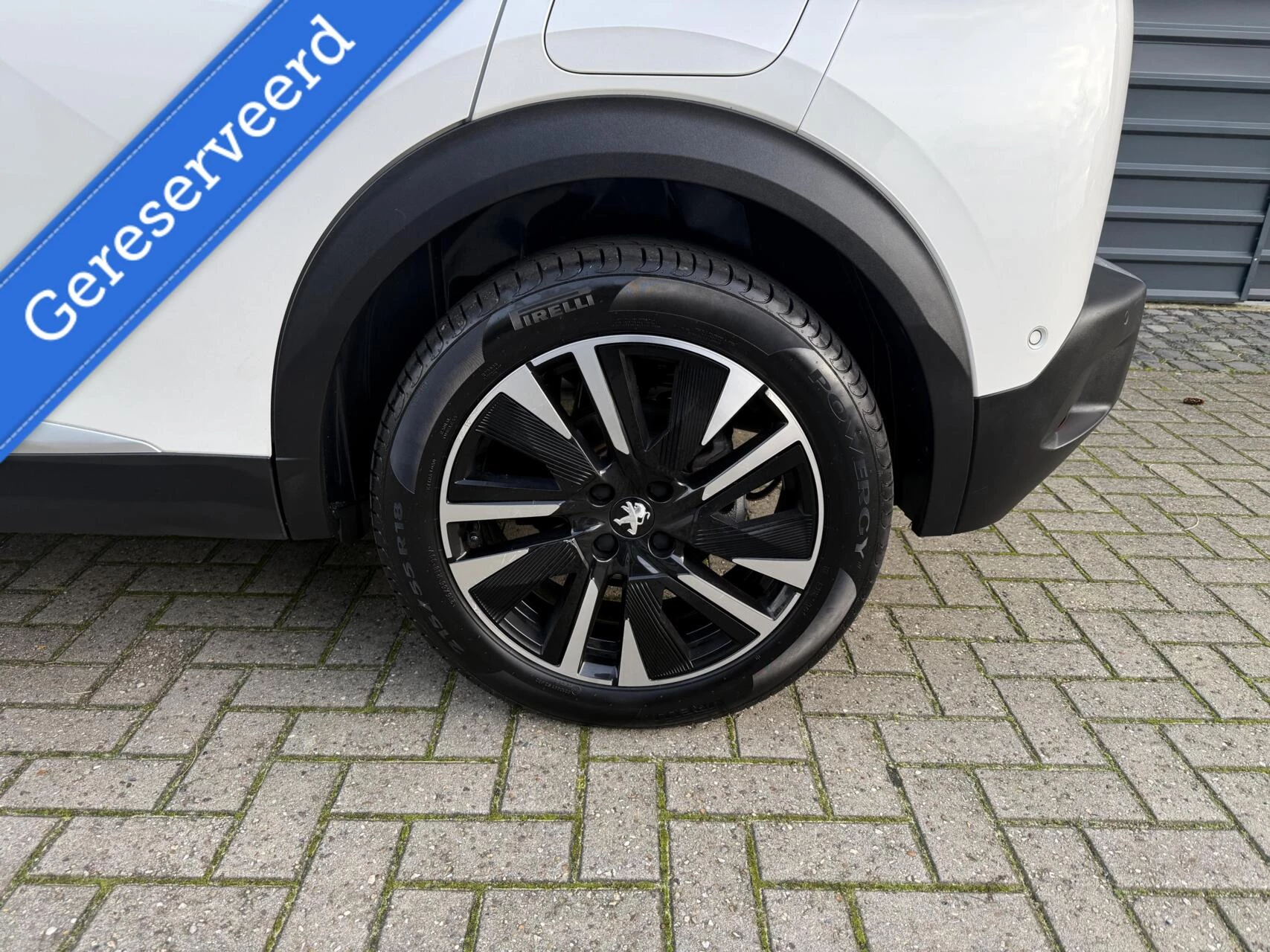 Hoofdafbeelding Peugeot e-2008