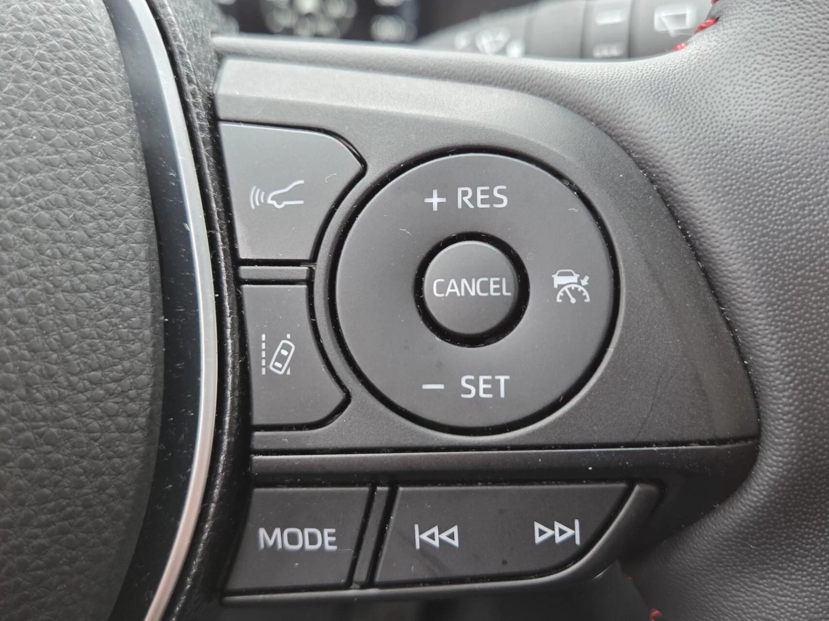 Hoofdafbeelding Suzuki Across