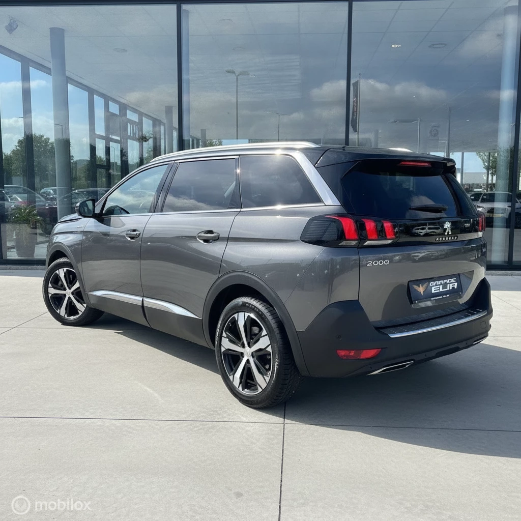 Hoofdafbeelding Peugeot 5008