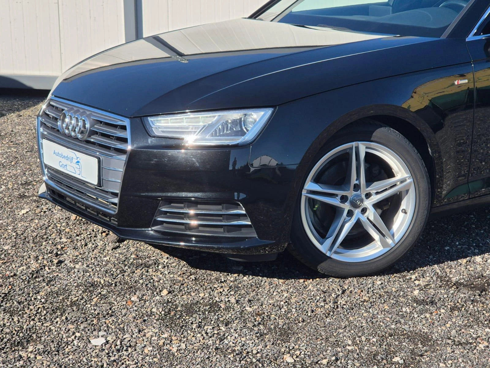 Hoofdafbeelding Audi A4