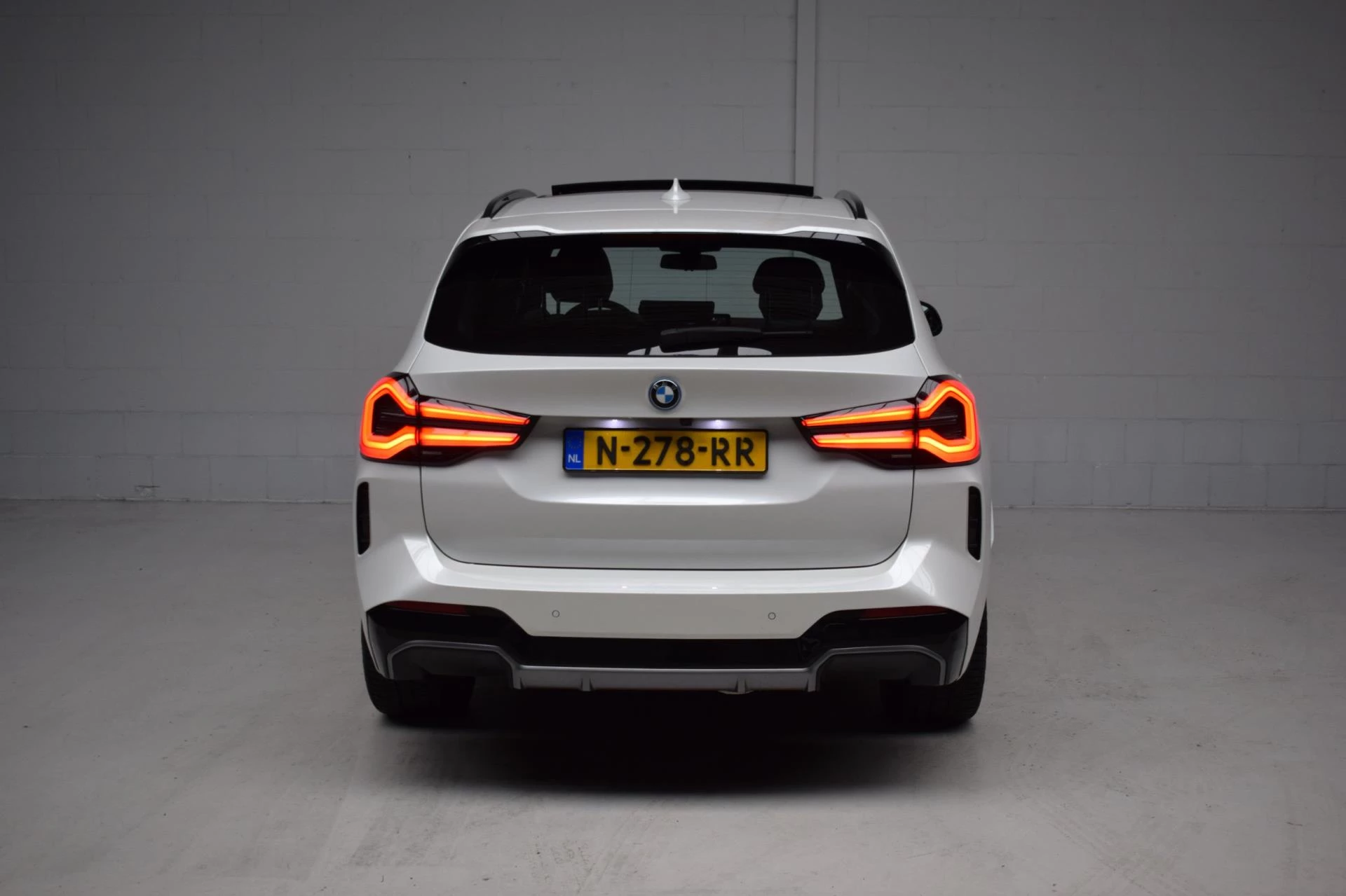 Hoofdafbeelding BMW iX3