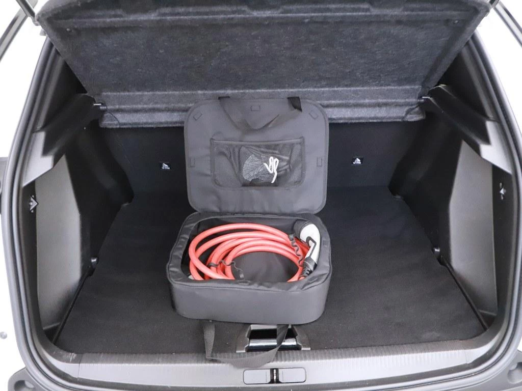 Hoofdafbeelding Peugeot e-2008