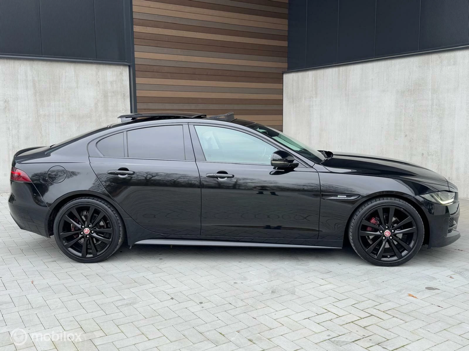 Hoofdafbeelding Jaguar XE