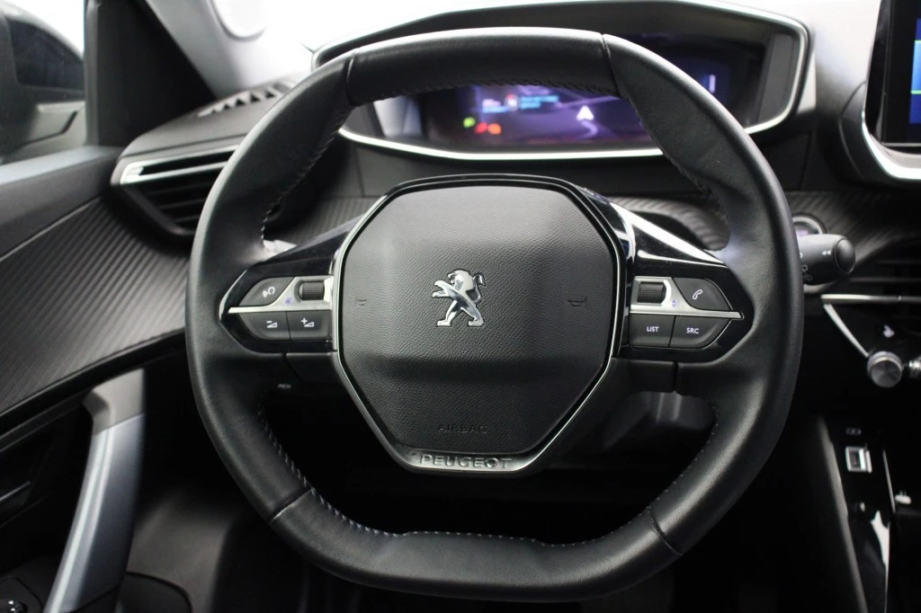 Hoofdafbeelding Peugeot e-2008