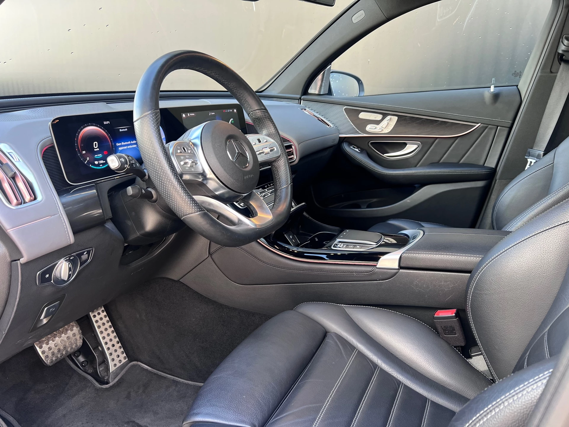 Hoofdafbeelding Mercedes-Benz EQC