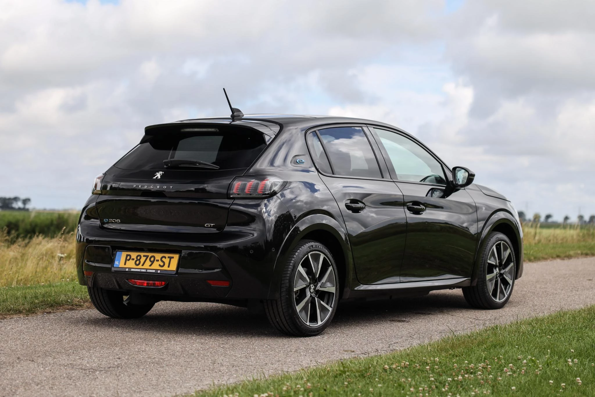 Hoofdafbeelding Peugeot e-208