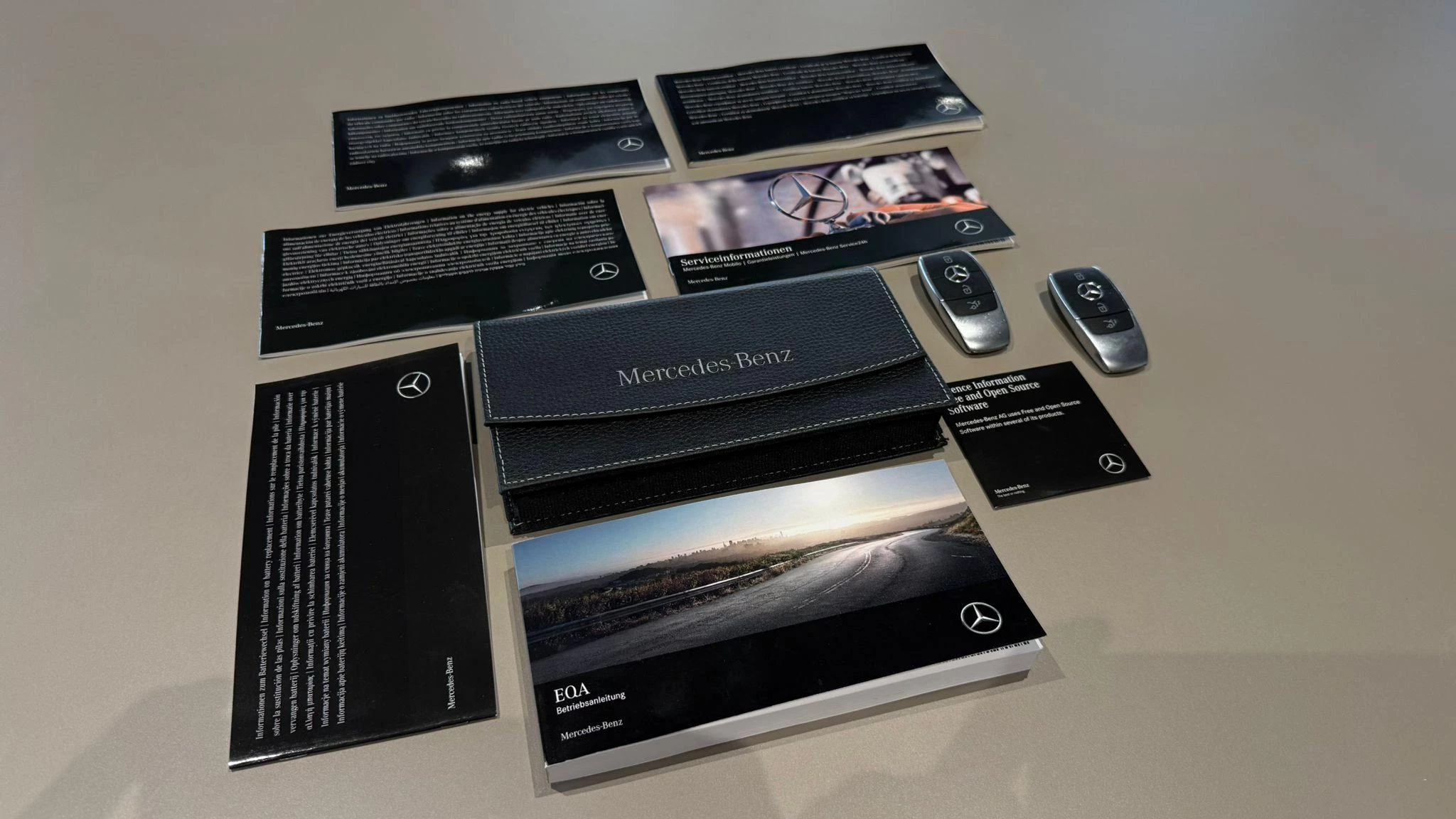 Hoofdafbeelding Mercedes-Benz EQA