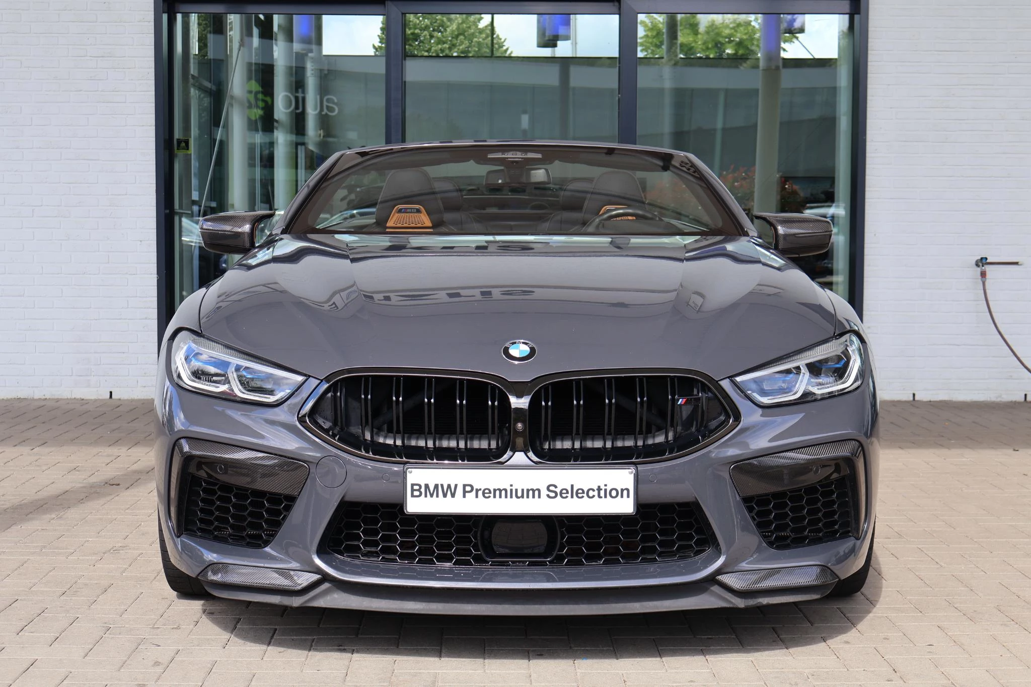 Hoofdafbeelding BMW M8