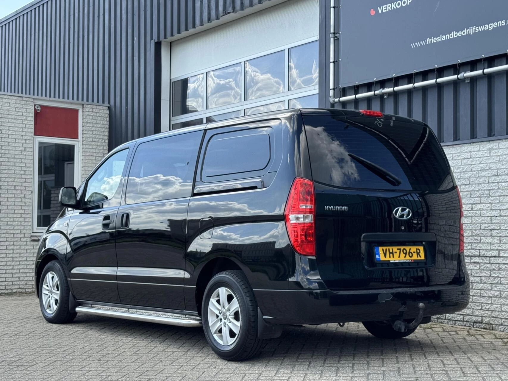 Hoofdafbeelding Hyundai H300