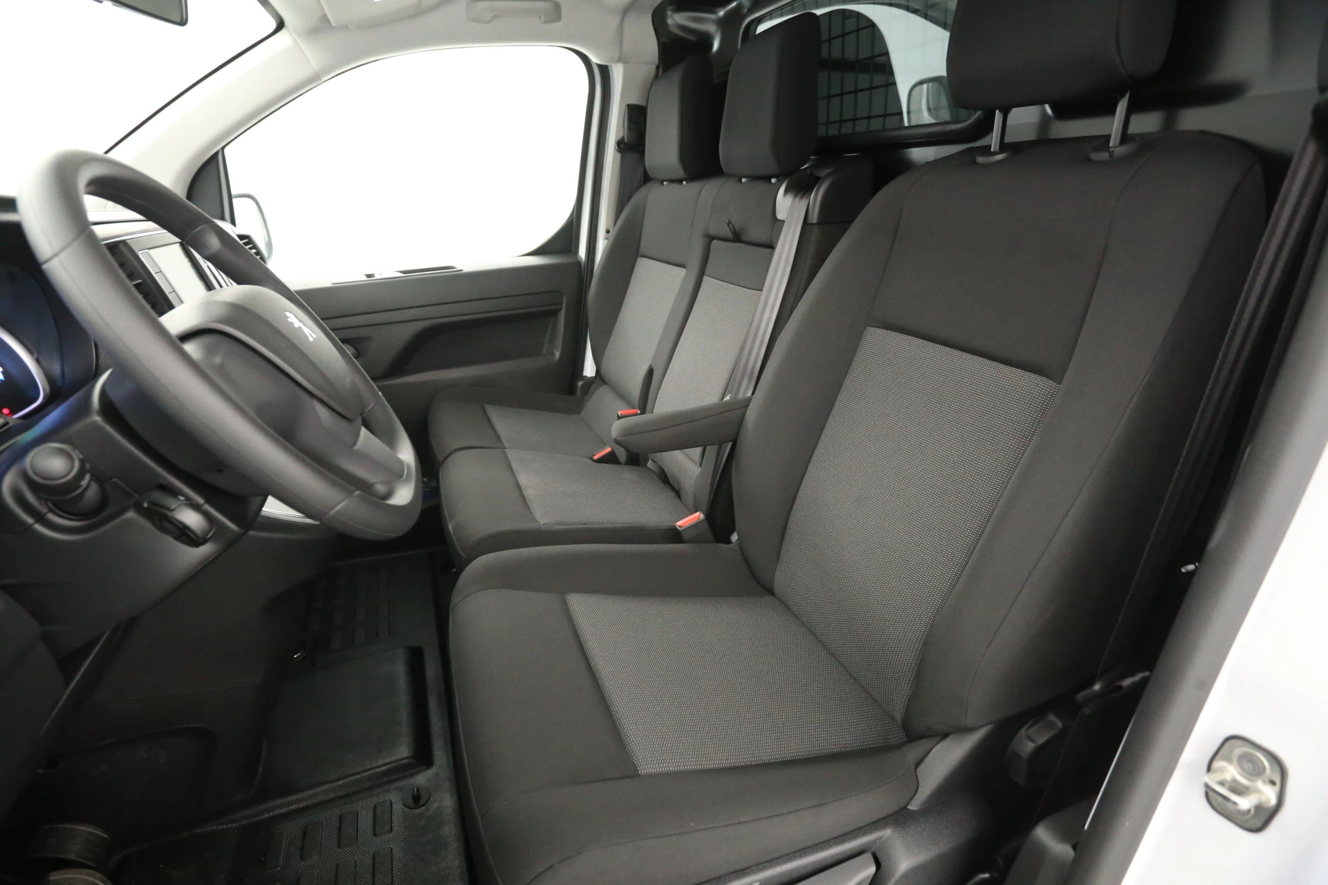 Hoofdafbeelding Peugeot e-Expert