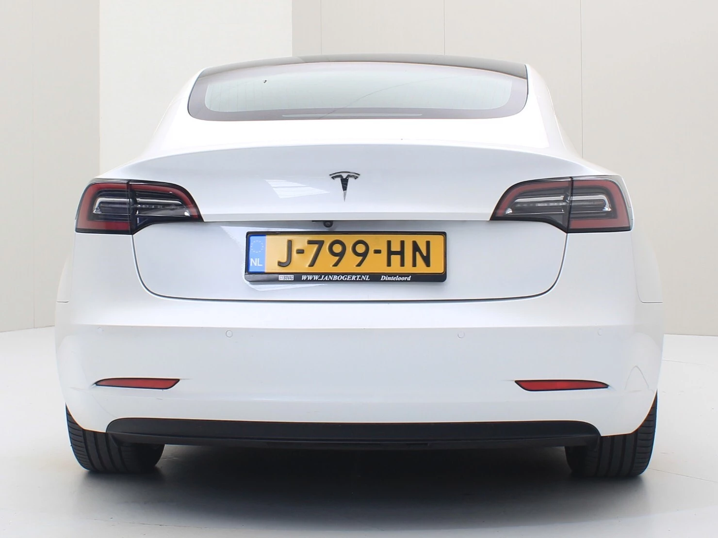 Hoofdafbeelding Tesla Model 3
