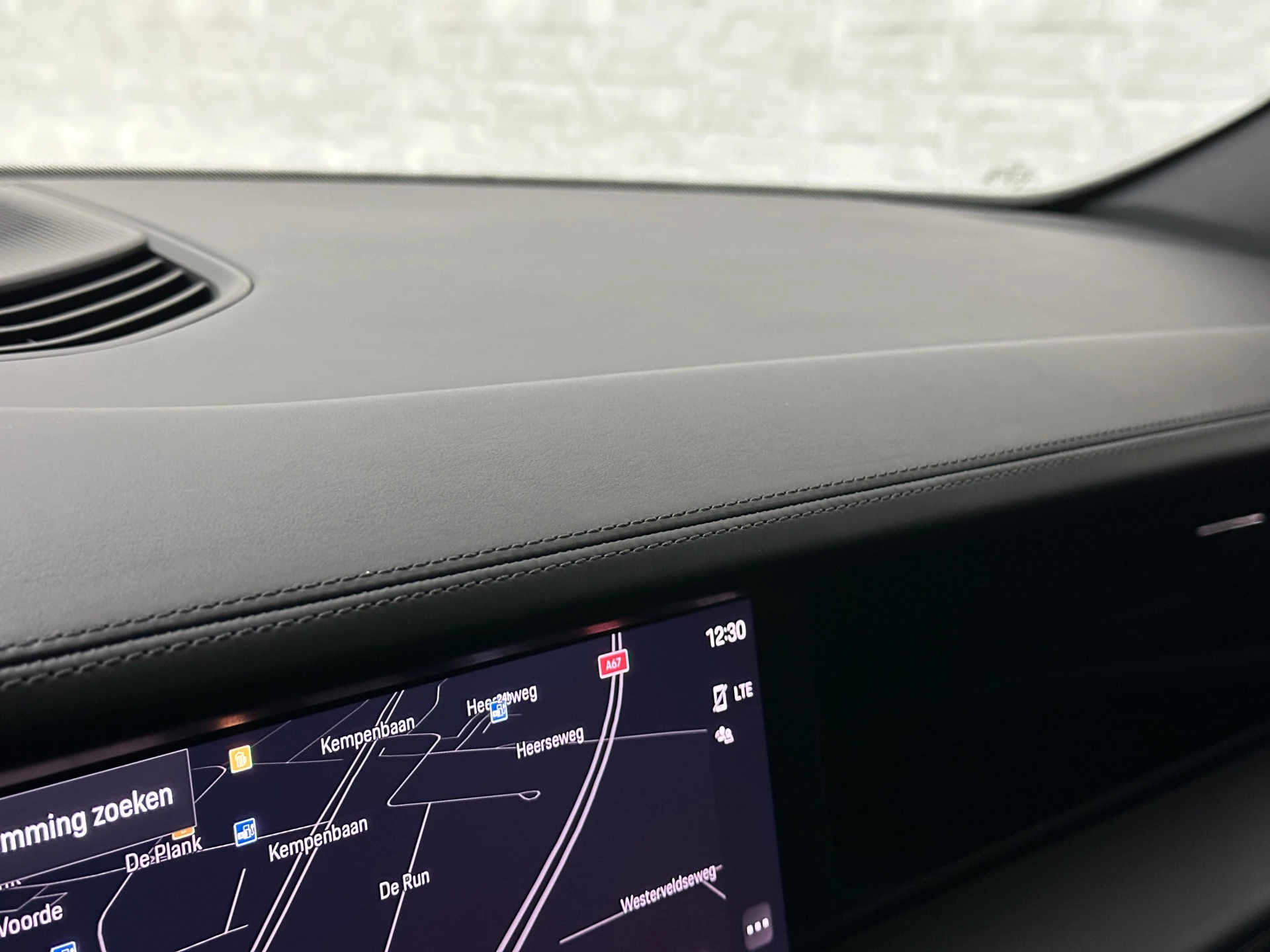 Hoofdafbeelding Porsche Taycan