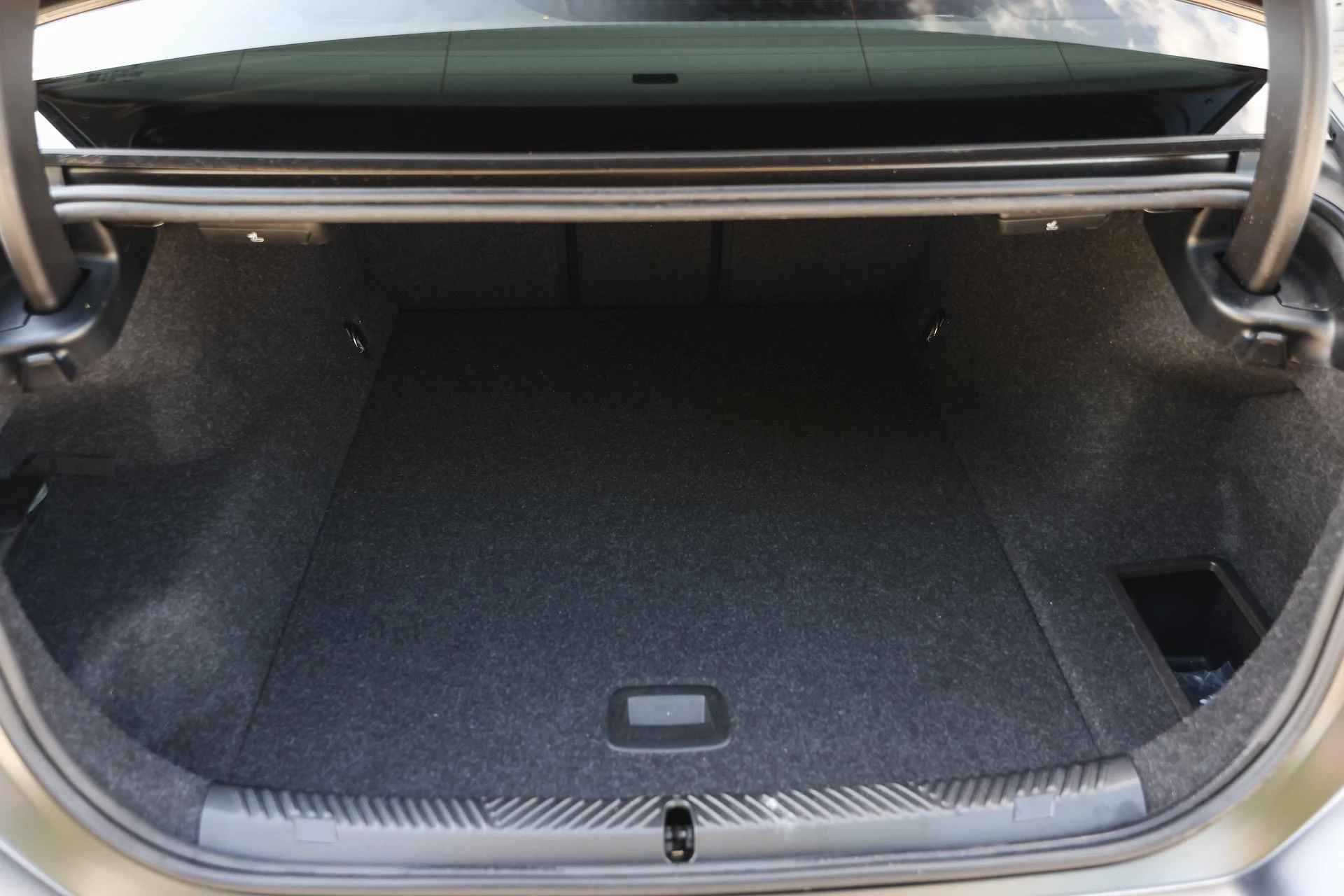 Hoofdafbeelding BMW i5