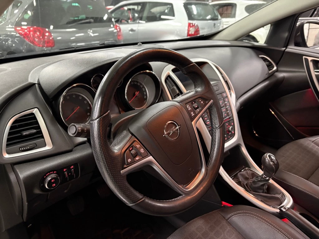 Hoofdafbeelding Opel Astra