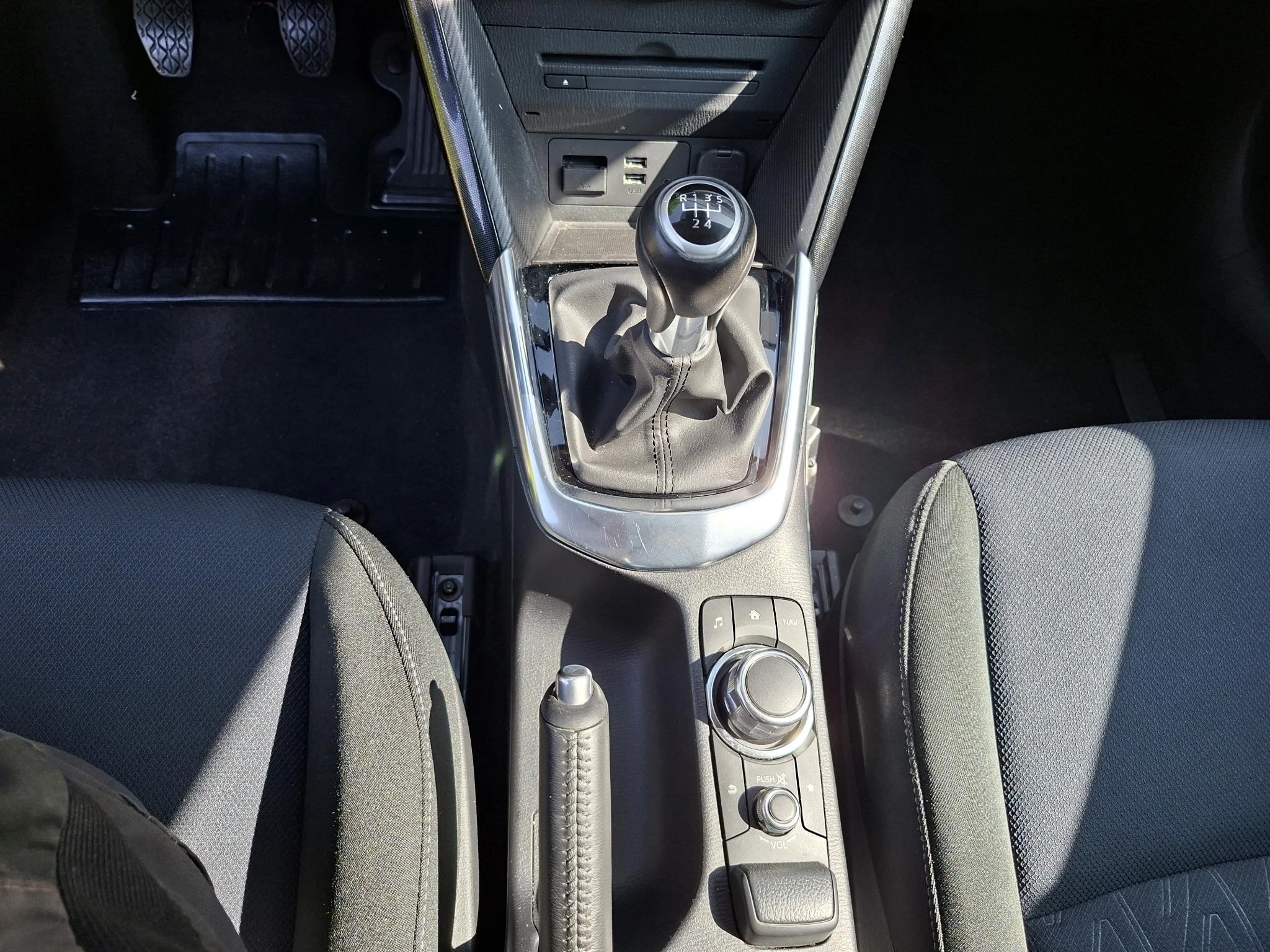 Hoofdafbeelding Mazda 2